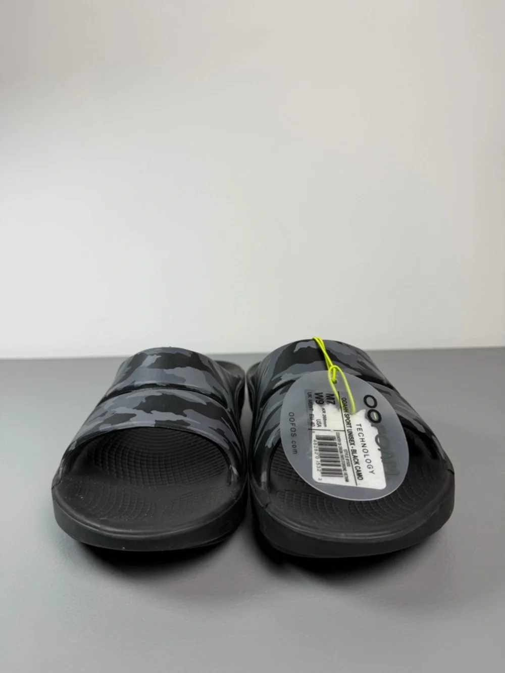 New OOFOS OOAHH Sport Slides Black Camo Recovery Slip On Sandal M7/W9 - Picture 11 of 11